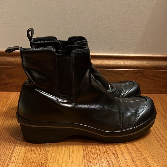 Dansko Vail Chelsea Black Rain Boot Patent Shiny Finish - Picture 6 of 10